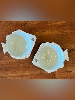 Set of 2 Mud Pie Fish Plates 9" Aqua Blue Replacement Dishes Metal Eye